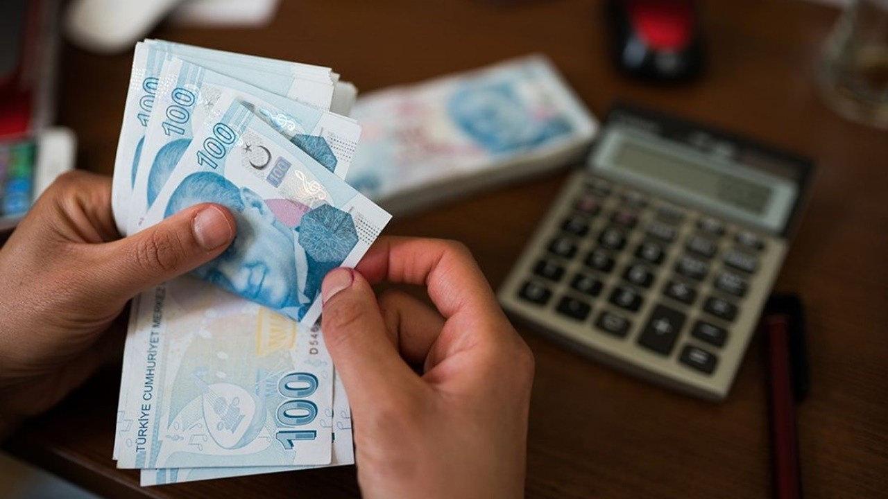 TOKİ, 61 ildeki 725 arsayı 5-6 Kasım tarihlerinde açık artırmayla satışa sunarken, bazı taşınmazlar için 48 ay taksit ve peşin alım indirimi imkânı sağlayacak.