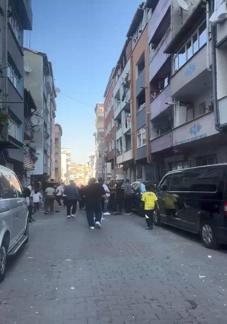 Kavgaya çok sayıda kişi karıştır.
