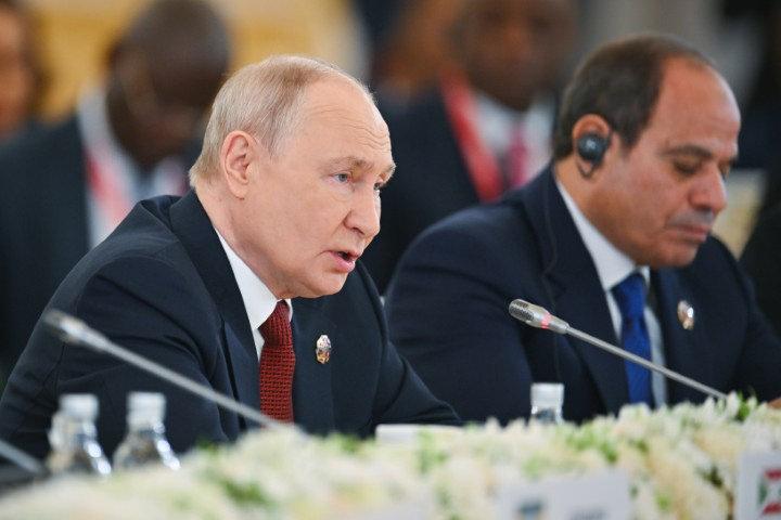 Rusya'nın başkenti Moskova'da 3. Rusya-Afrika Zirvesi ve Forumu düzenlendi. Rusya Devlet Başkanı Vladimir Putin zirve ve foruma ev sahipliği yaptı.