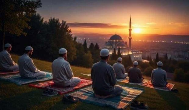 Beş vakit namazı da kılanların en &ccedil;ok olduğu &uuml;lkeler a&ccedil;ıklandı! T&uuml;rkiye ka&ccedil;ıncı sırada?