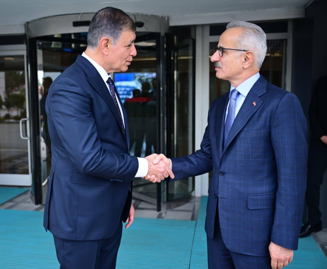 zmir Büyükşehir Belediye Başkanı Dr. Cemil Tugay, Ulaştırma ve Altyapı Bakanı Abdulkadir Uraloğlu