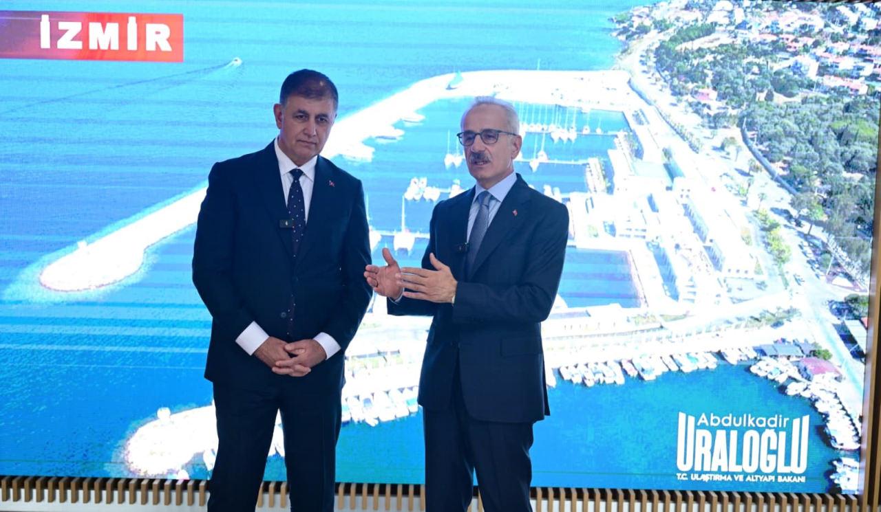 Ulaştırma ve Altyapı Bakanı Abdulkadir Uraloğlu, İzmir Büyükşehir Belediye Başkanı Cemil Tugay görüşmesinden