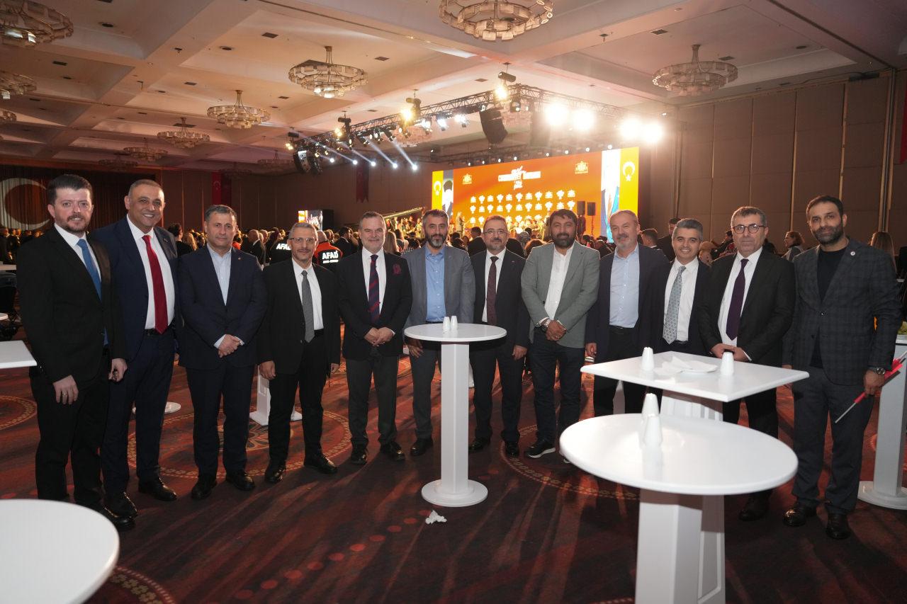 Resepsiyona aralarında Haber7.com Genel Yayın Yönetmeni Osman Ateşli'nin de bulunduğu çok sayıda gazeteci katıldı.
