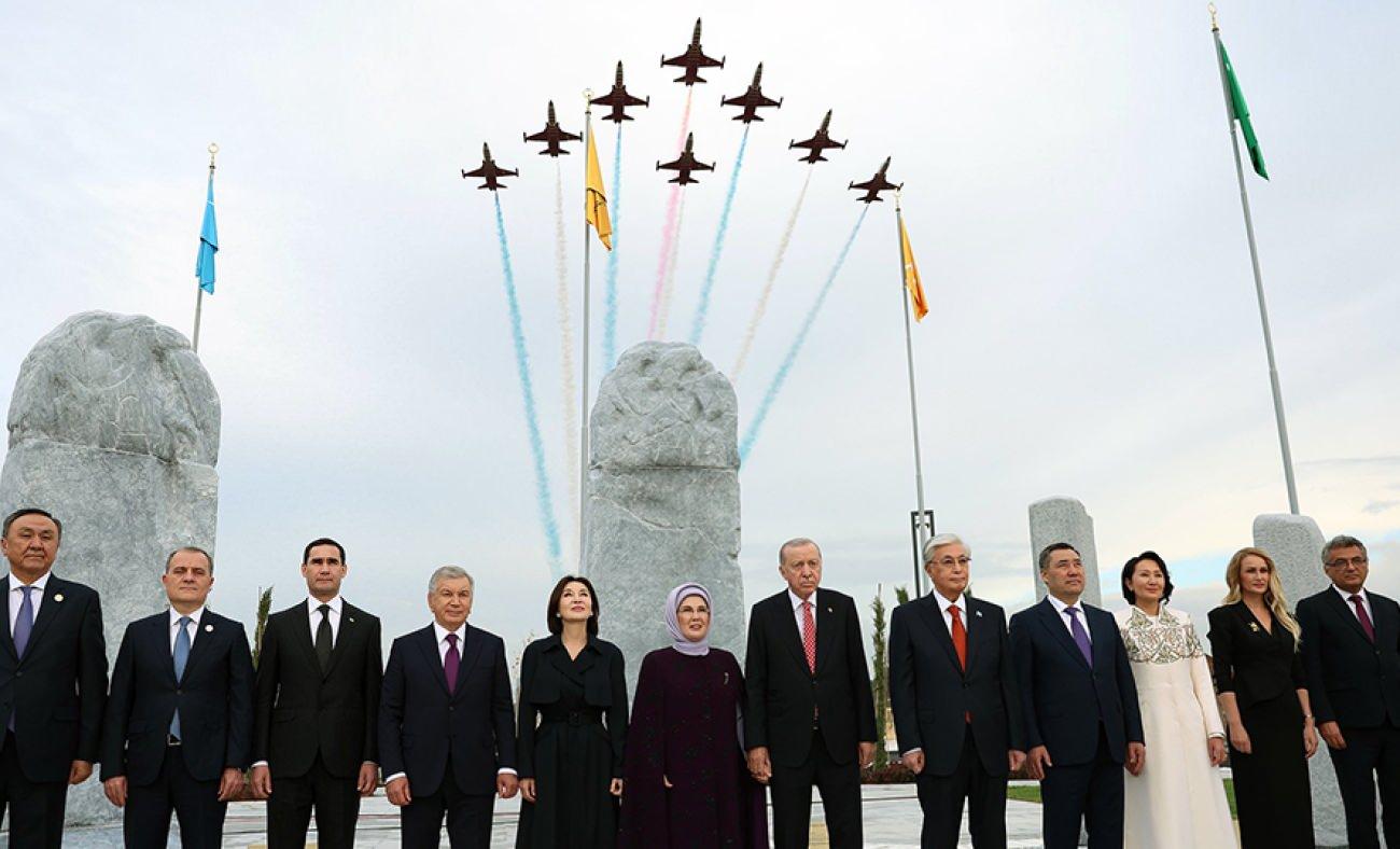 Emine Erdoğan, T&uuml;rk devletlerinin liderleri ve eşleriyle bir araya geldi