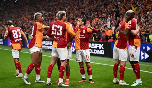 Galatasaray'dan 40 ma&ccedil;lık inanılmaz seri