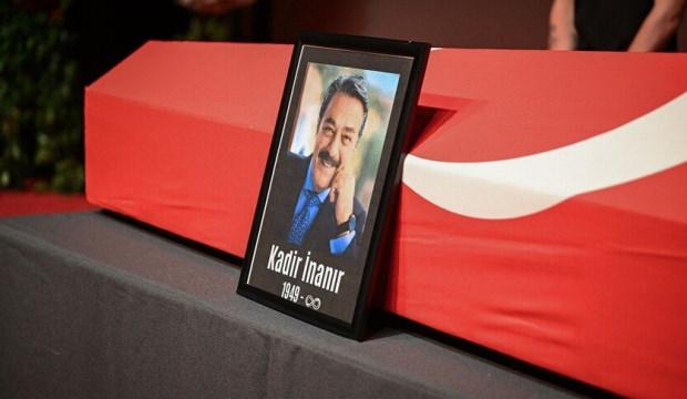 J&uuml;lide Kural, Kadir İnanır&rsquo;ın mirasını tek tek a&ccedil;ıkladı!