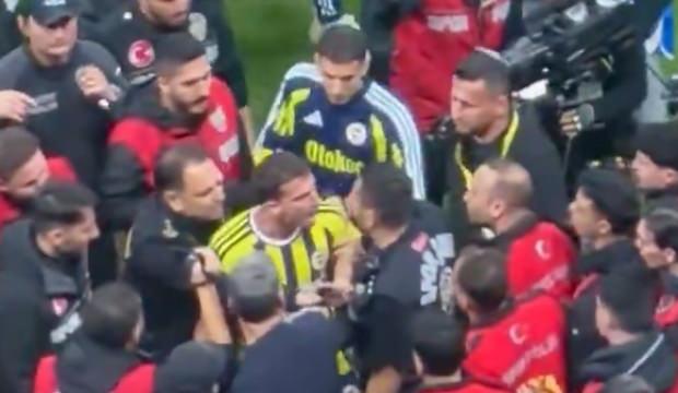 Mert Hakan Yandaş, polisle tartıştı