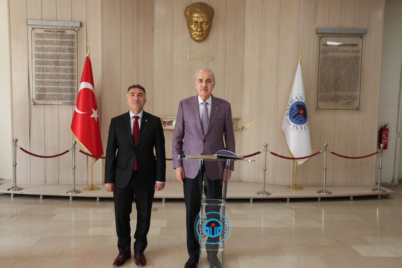 Türkiye Büyük Millet Meclisi Başkanı Numan Kurtulmuş, çeşitli temaslarda bulunmak üzere geldiği Batman'da Batman Üniversitesi Rektörü İdris Demir'i ziyaret etti.