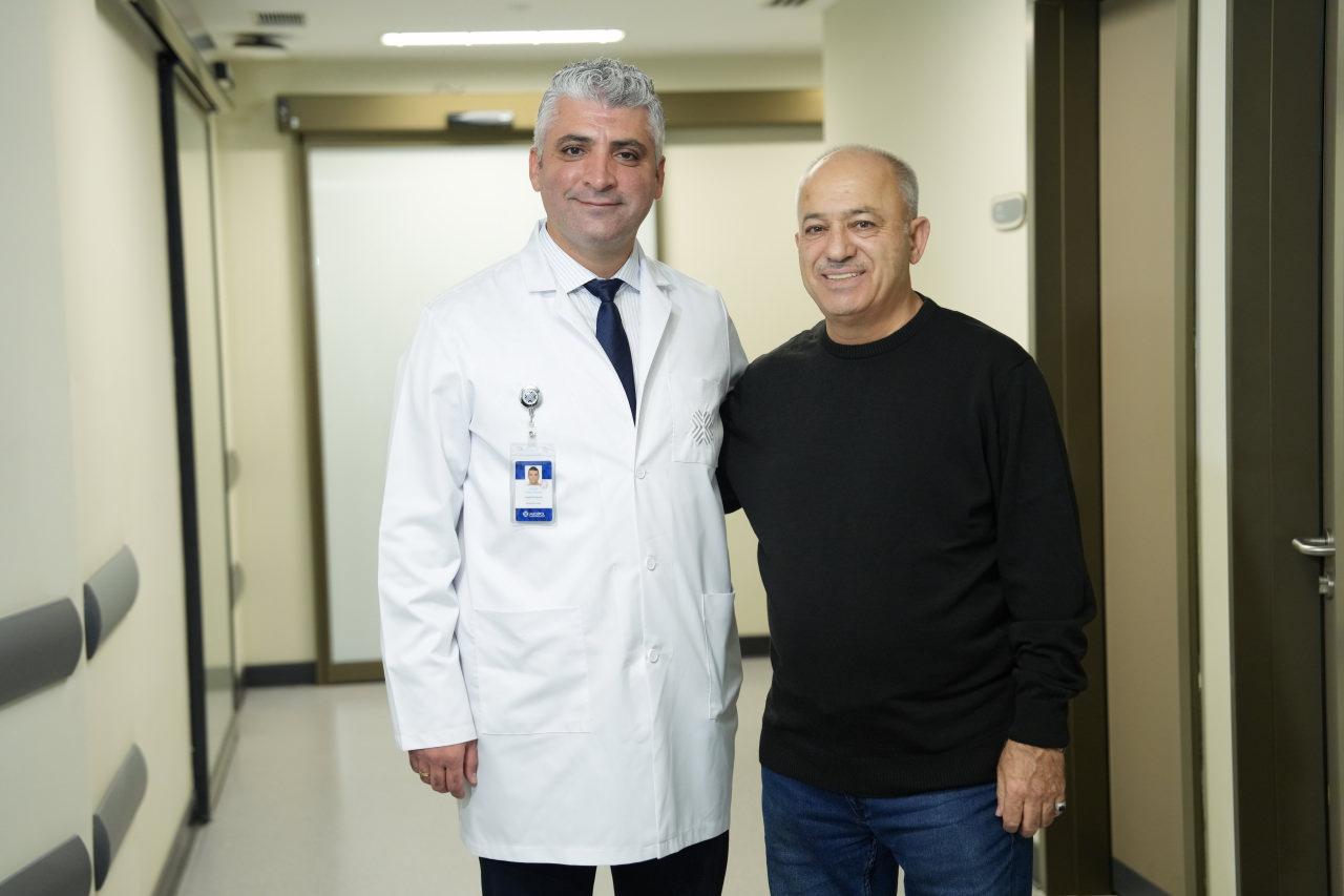 Medipol Acıbadem Bölge Hastanesi’nden Girişimsel Radyoloji Uzmanı Doç. Dr. Gürkan Danışan ve hastası Ergün Güneş