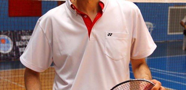 Badmintonu yaygınlaştırmak için 15 bin raket dağıtılacak