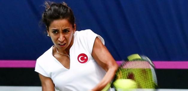 Milli tenisçi Çağla Büyükakçay yarı finalde