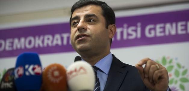 Demirtaş: Hadi bize oy veren şerefsiz...