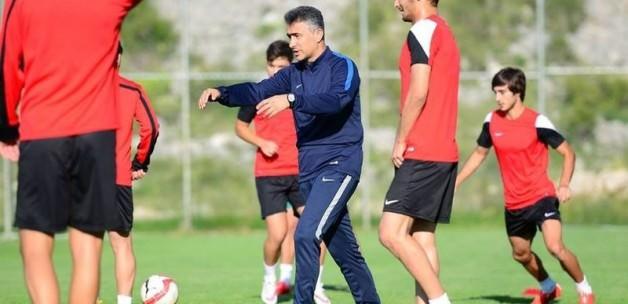 Denizlispor’da Mehmet Altıparmak dönemi sona erdi