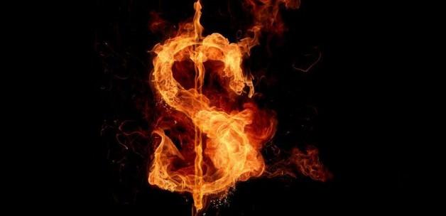Dolar rekorun ardından güne sakin başladı