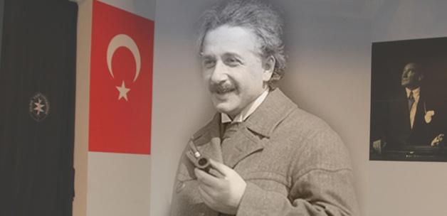 Einstein Yıldız'da kürsüye çıkacak!