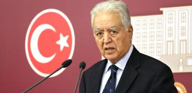 Faruk Loğoğlu Baas sözcüsü gibi konuştu