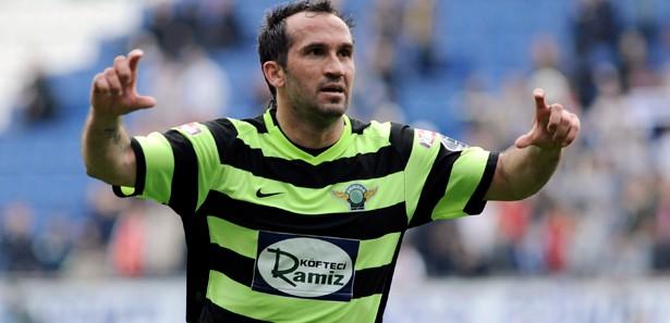 Gekas'tan Akhisar'a gönderme! / VİDEO