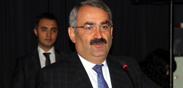 Halil Etyemez Köln'de siyaset akademisini açtı