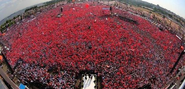 İstanbul tarihi bir mitinge hazırlanıyor