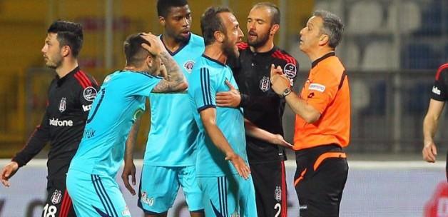 Kasımpaşa taraftarı kendi oyuncusunu attırdı