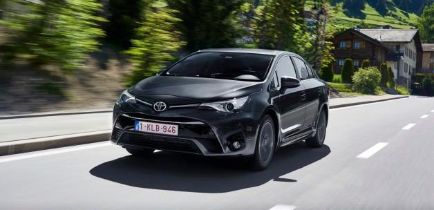 Yeni Toyota Avensis'in fiyatı belli oldu