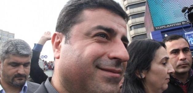 Patlama yerinde ağladı sonra güldü!