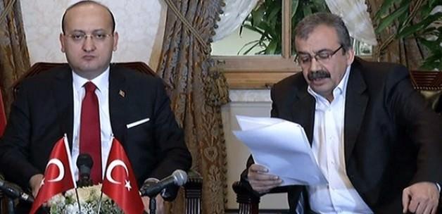 Tarihi gelişmeyle ilgili ilk tepkiler