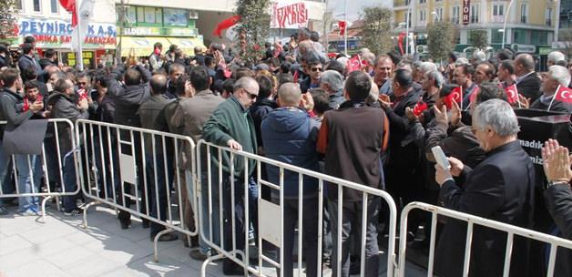 Yüzlerce sanayi esnafı belediyeye yürüdü!