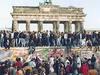 Berlin Duvarı yıkılalı tam 18 yıl oldu