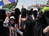 Yemen liderine inat kadınlar sokaklarda
