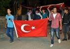 Diyarbakır'daki polislere silahlı saldırı
