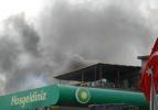 Bayrampaşa’da benzin istasyonu yanında yangın