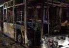 Gazi Mahallesi'nde belediye otobüsü yakıldı