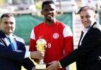 Samuel Eto'o'ya özel ödül!