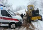 Ambulans kar nedeniyle hastaya 4 saatte ulaşabildi