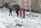 İzmir'de kar sürprizi!