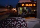 Belediye ait 2 yolcu otobüsü kurşunlandı