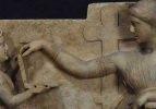 Antik Yunan heykelinde 'laptop' tartışması