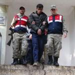 Şanlıurfa'da yakalanan PYD/YPG'li 2 keskin nişancı tutuklandı