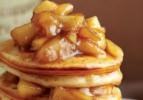 Karamelize elmalı pancake tarifi