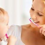 Bebeklerin diş gelişimi için 4 önemli tavsiye