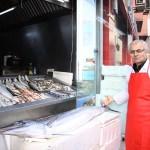 Trabzon'da 175 santimlik kılıç balığı dikkat çekti