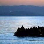 Ege'de mülteci teknesi battı: 8 kişi kayıp