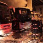 İstanbul Otogarı'nda otobüsler alev alev yandı