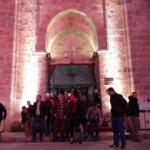 Ter&ouml;re inat Ulu Cami doldu taştı