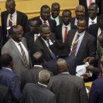 Güney Sudan'da geçici hükümet kuruldu