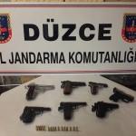 D&uuml;zce'de silah ka&ccedil;ak&ccedil;ılığı operasyonu
