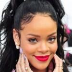 50 şanslı öğrenciye Rihanna'dan burs