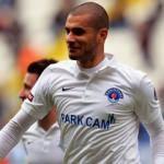Galatasaray Eren Derdiyok'u KAP'a bildirdi