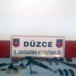 D&uuml;zce'de silah ka&ccedil;ak&ccedil;ılığı operasyonu